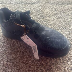 Adidas women’s sneakers